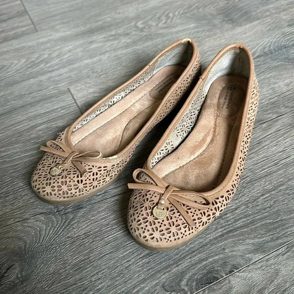 Giani Bernini Brown Flats Size 6 - Picture 1 of 4